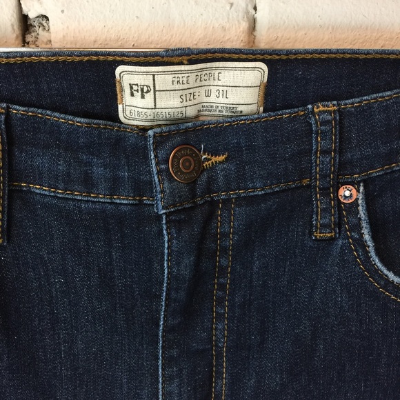 𖧷 SOLD 𖧷 Free People || Busted Knee High Rise Skinny Jean - Picture 6 of 8